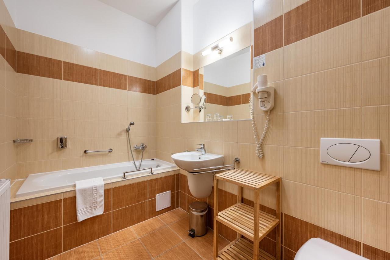 Hotel Studanka Rychnov nad Kneznou Ngoại thất bức ảnh