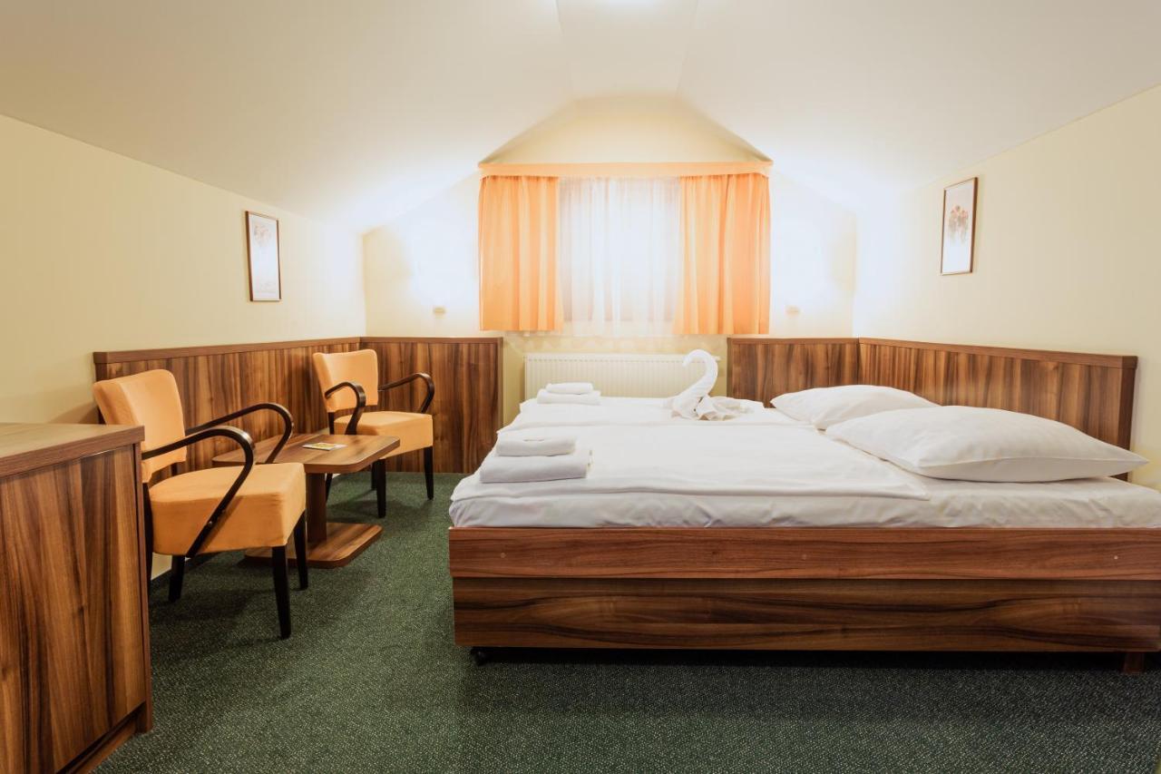 Hotel Studanka Rychnov nad Kneznou Ngoại thất bức ảnh