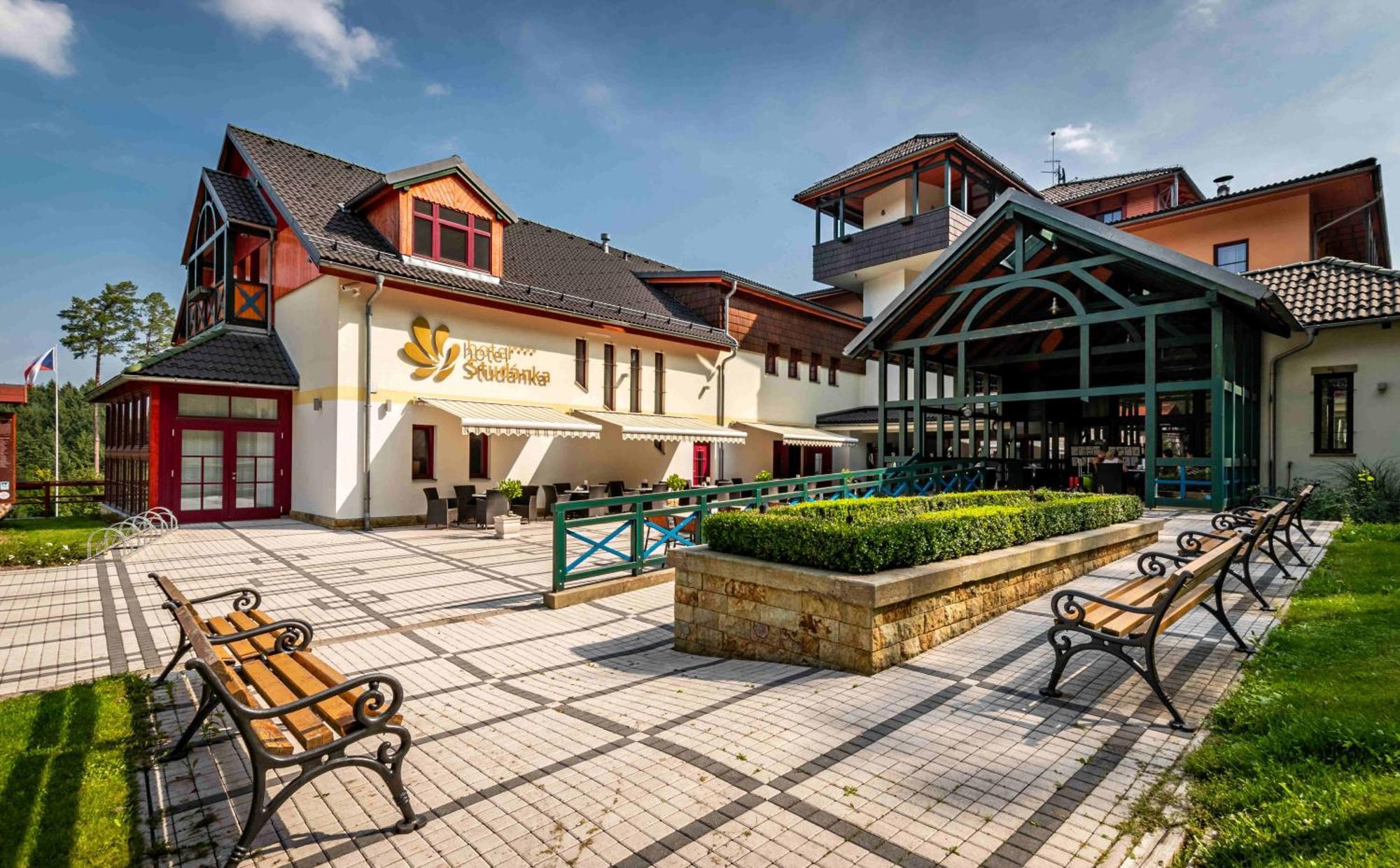 Hotel Studanka Rychnov nad Kneznou Ngoại thất bức ảnh